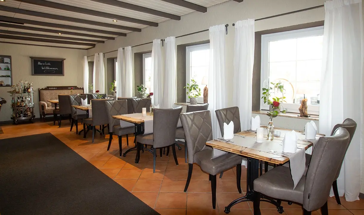 Fensterfront im Restaurant