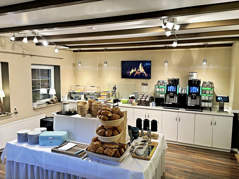 Das Frühstücksbuffet erwartet sie jeden Morgen.